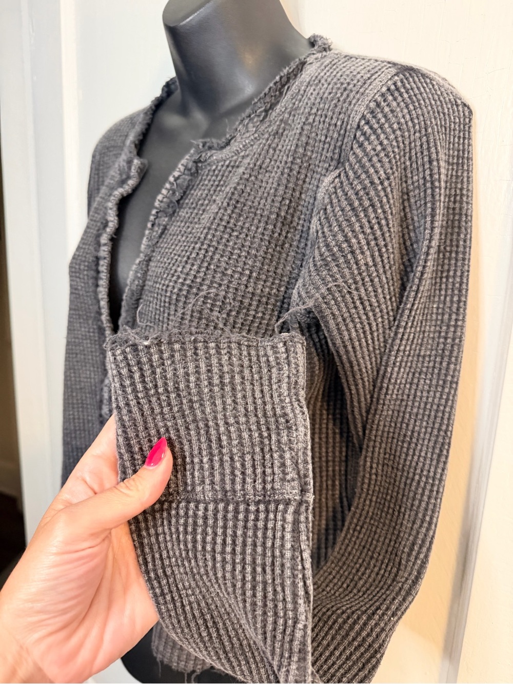 Free people charcoal gray waffle knit raw edge - Picture 4 of 7